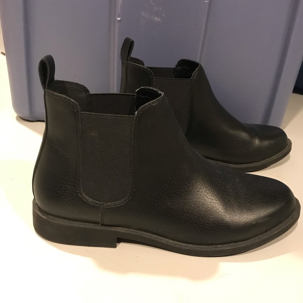 H&M Chelsea Boots